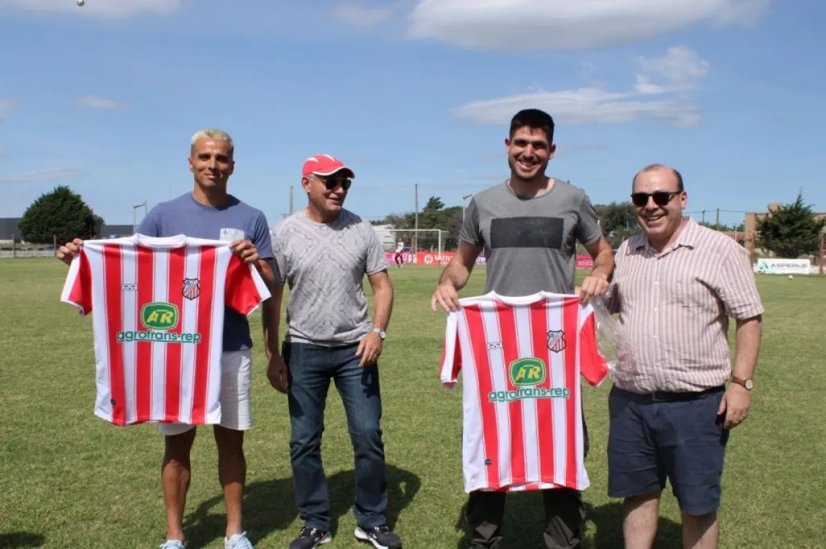 Empleados de Comercio reconoció a ex jugadores campeones del Torneo Federal A con el Club Ciudad de Bolívar
