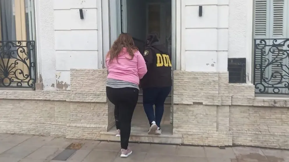 Vendían terrenos falsos y fueron detenidos tras más de 30 estafas