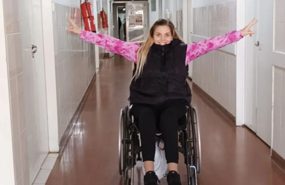 Ayelén Tomassi relató el momento de su accidente: "Sin casco hoy no estaría acá"