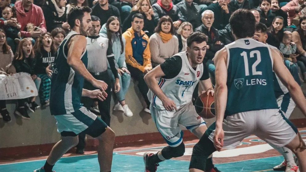 Sport Club se encontró con la derrota en Trenque Lauquen y ya no es único puntero