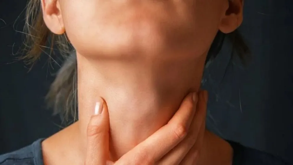 Advierten circulación de la bacteria que causa faringitis aguda: cómo prevenirla