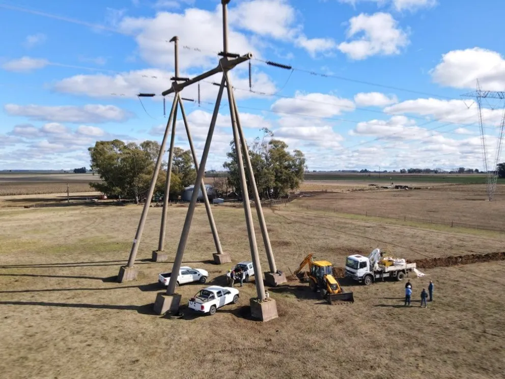 Tras una traumática y eterna espera se inaugura la Línea 132: “Tardó, pero llegó”