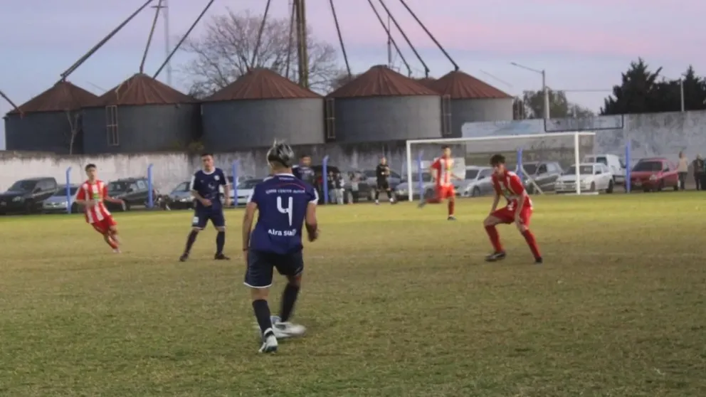 Empleados e Independiente disputan una nueva edición de la Copa Desafío