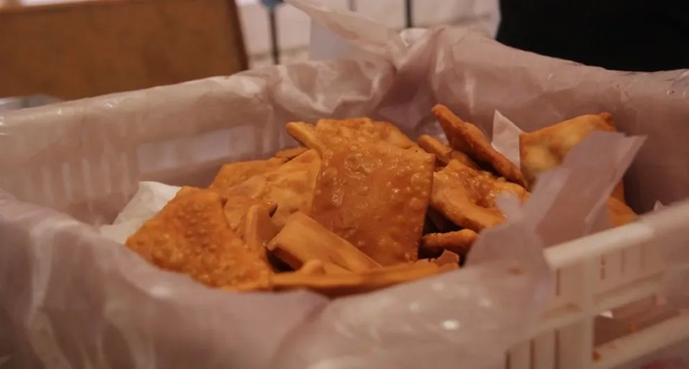 Cuántas tortas fritas se repartieron en el Centro Cívico para celebrar el Día de la Amistad