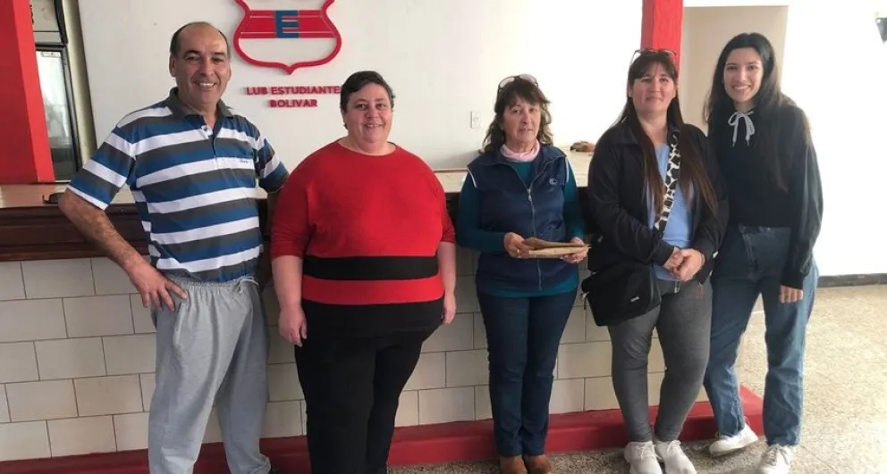 Bono del Club Estudiantes: las ganadoras del segundo sorteo mensual recibieron su premio 