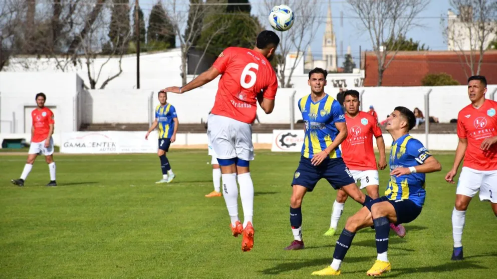 El Club Ciudad de Bolívar visita a San Martín con el objetivo de seguir siendo el único líder