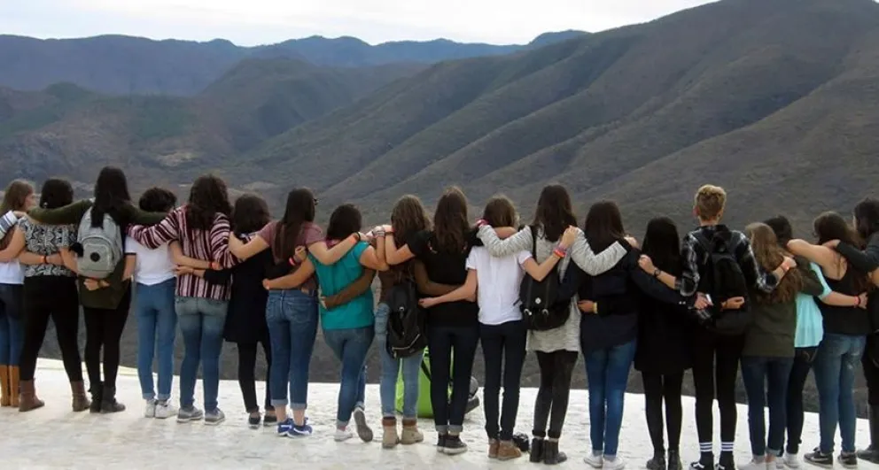 Cuáles son las escuelas de Bolívar que se inscribieron al programa Viajes de Fin de Curso