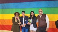 Una pareja del colectivo LGBTQNIB+ recibió por primera vez una bendición religiosa