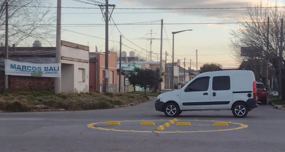 Nueva rotonda en 9 de Julio y Balcarce: en qué otros puntos serán colocadas