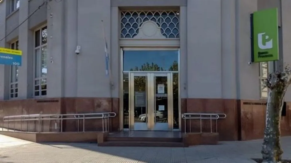 Cuánto pasan a cobrar los empleados bancarios tras el aumento del 75% acordado en paritarias