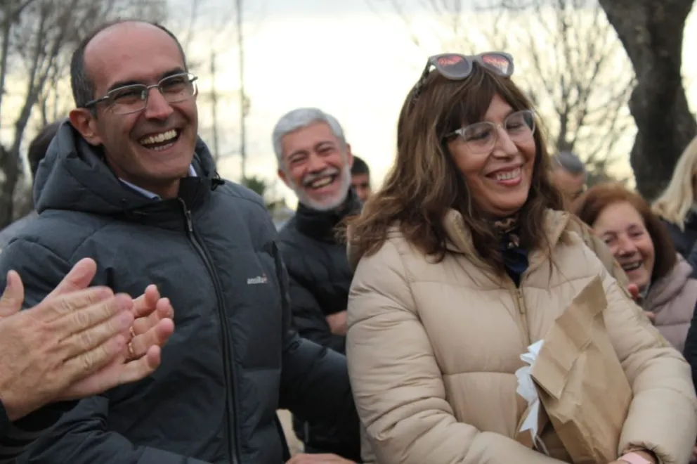 Piñas que van y vienen: los buenos días de Marcos Pisano en el inicio de la campaña electoral