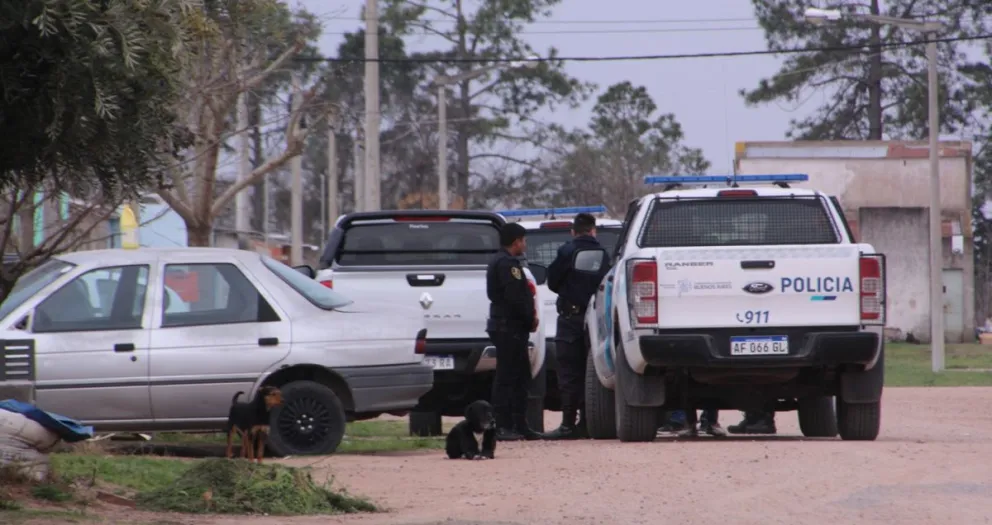 Bolívar: la policía realizó allanamientos en un local comercial y una vivienda