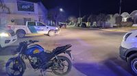 Motociclista hospitalizado tras sufrir una caída en Roca y Rondeau