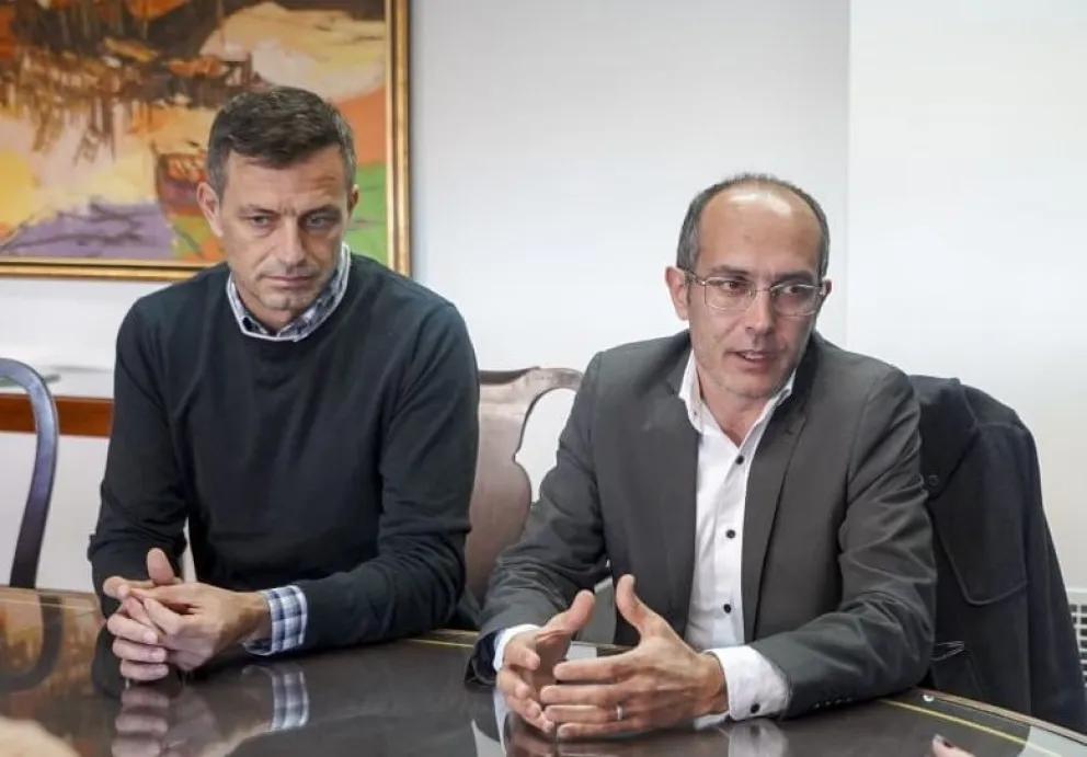 Pisano y Bucca advierten sobre los peligros para Bolívar de un eventual gobierno de Milei