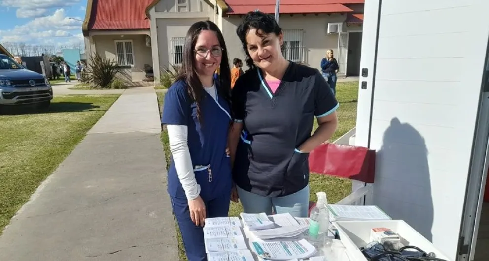 Mes del PAP: estudiantes de Enfermería concientizaron sobre la importancia de realizarse el estudio