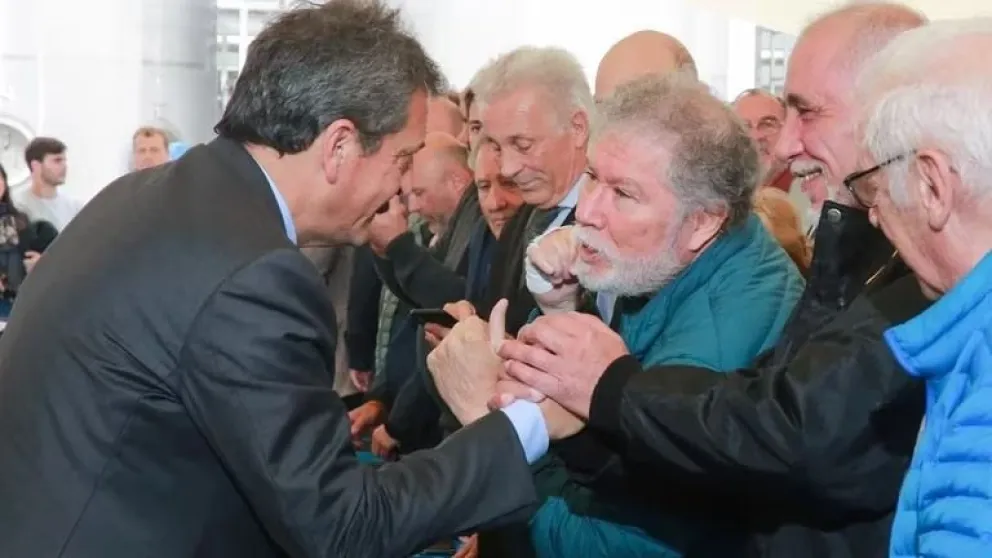 Sergio Massa anunció la quita de retenciones para el sector lácteo por 90 días