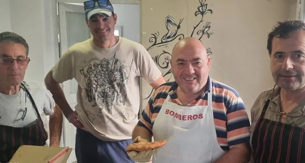 Bomberos Voluntarios anunció la última venta de tortas fritas del año: cuándo es la entrega