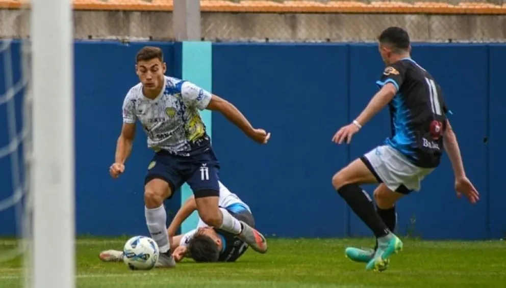 El Club Ciudad de Bolívar no pudo con Juventud Unida en su visita a San Luis