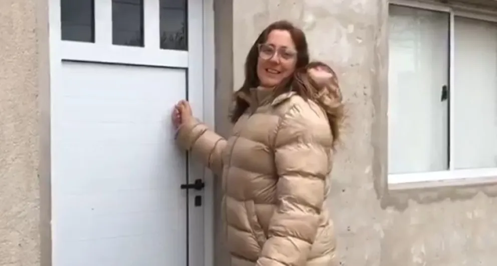 Con un particular spot de campaña, la candidata de Milei en Bolívar se mostró de recorrida por Pirovano