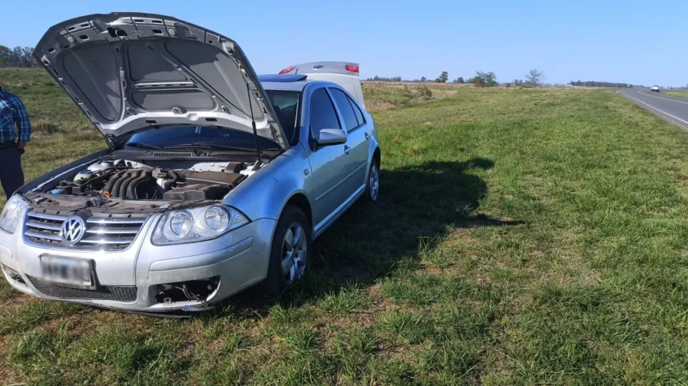 Ruta 205: un automóvil sufrió un despiste en la bajada a Hale