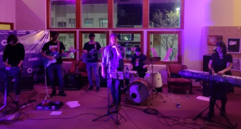 Charly García estuvo presente en Bolívar 