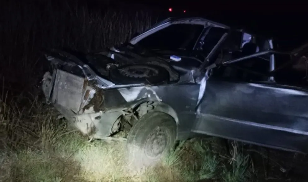Un hombre resultó hospitalizado tras sufrir un violento vuelco en Ruta 226