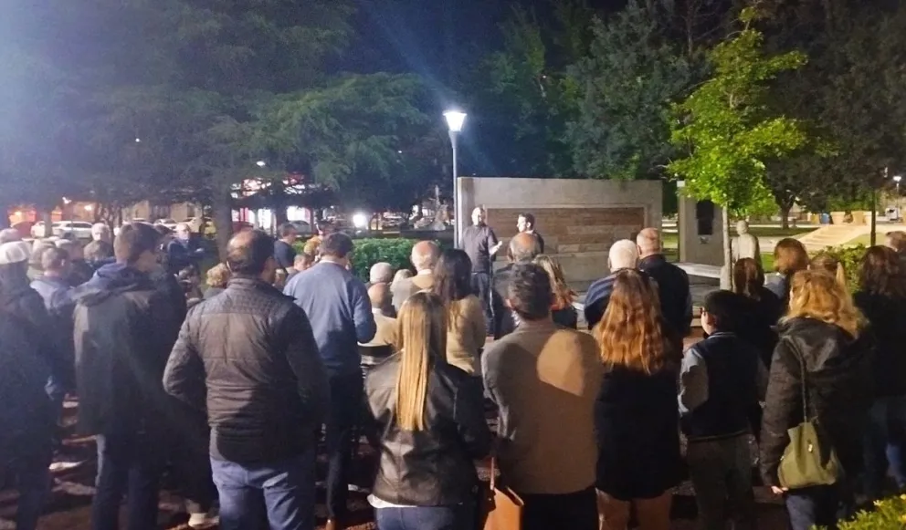 La UCR Bolívar realizó el acto conmemorativo por los 40 años de la democracia