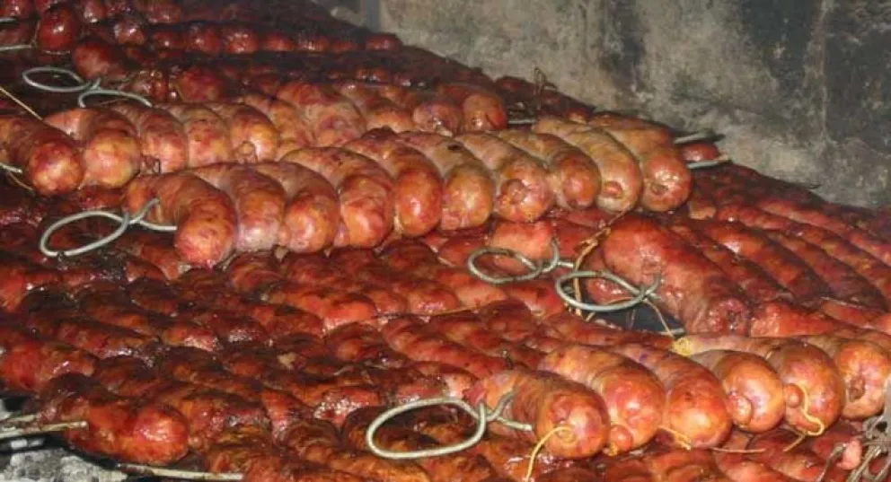 Se realizó una choripaneada solidaria para colaborar con el Jardín 904: todos los detalles