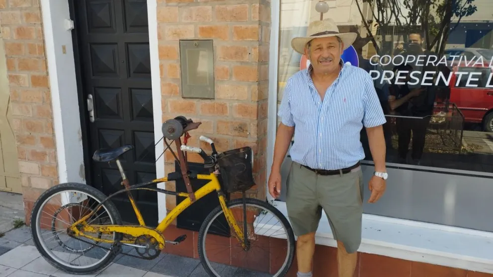 Tras haber sufrido un robo, el afilador del pueblo recuperó su bicicleta de trabajo