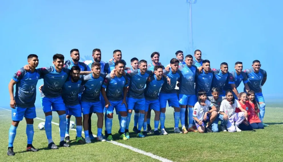 El Club Ciudad de Bolívar enfrenta a Argentino buscando las semifinales del Reducido