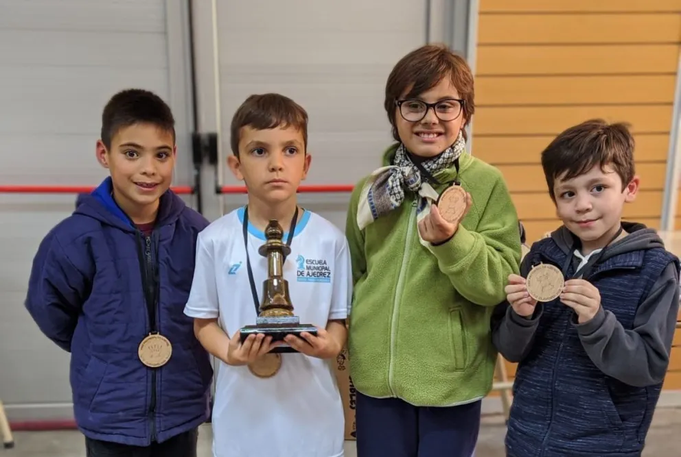 Con debutantes en la numerosa delegación, Bolívar compitió en la 8º fecha del Prix del Centro