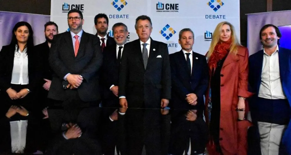 Apoderados de Unión por la Patria y de La Libertad Avanza se reunieron con la Cámara Nacional Electoral