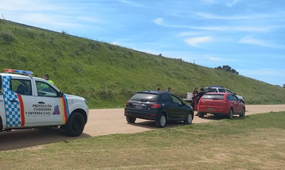 La policía interceptó a una mujer por darse a la fuga tras una colisión vehicular