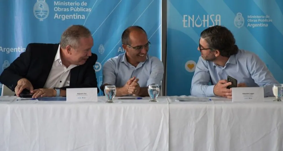 Pisano participó de la licitación pública para la construcción del sistema de desagües cloacales