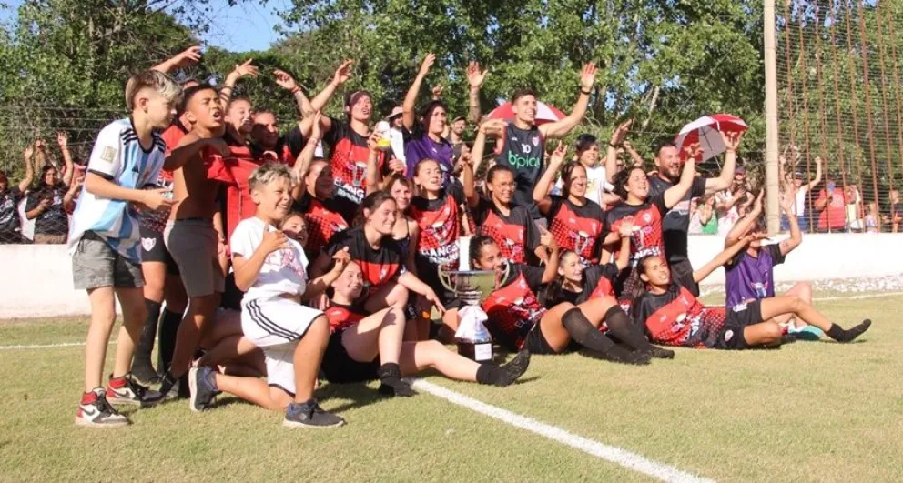 Fútbol femenino: Casariego tuvo su primer grito de campeonas