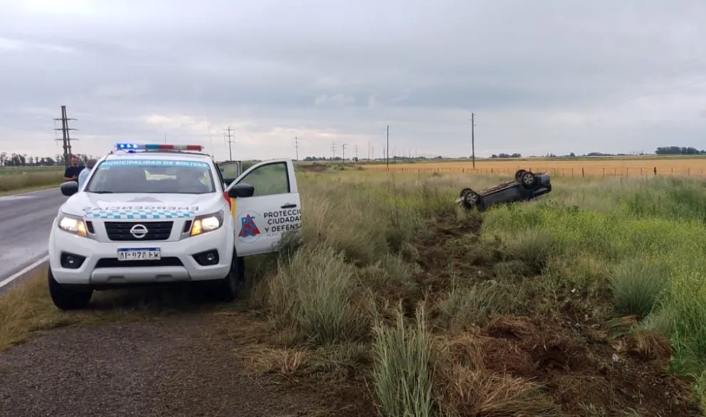 Ruta 65: una camioneta protagonizó un vuelco a la altura de la bajada de Ibarra