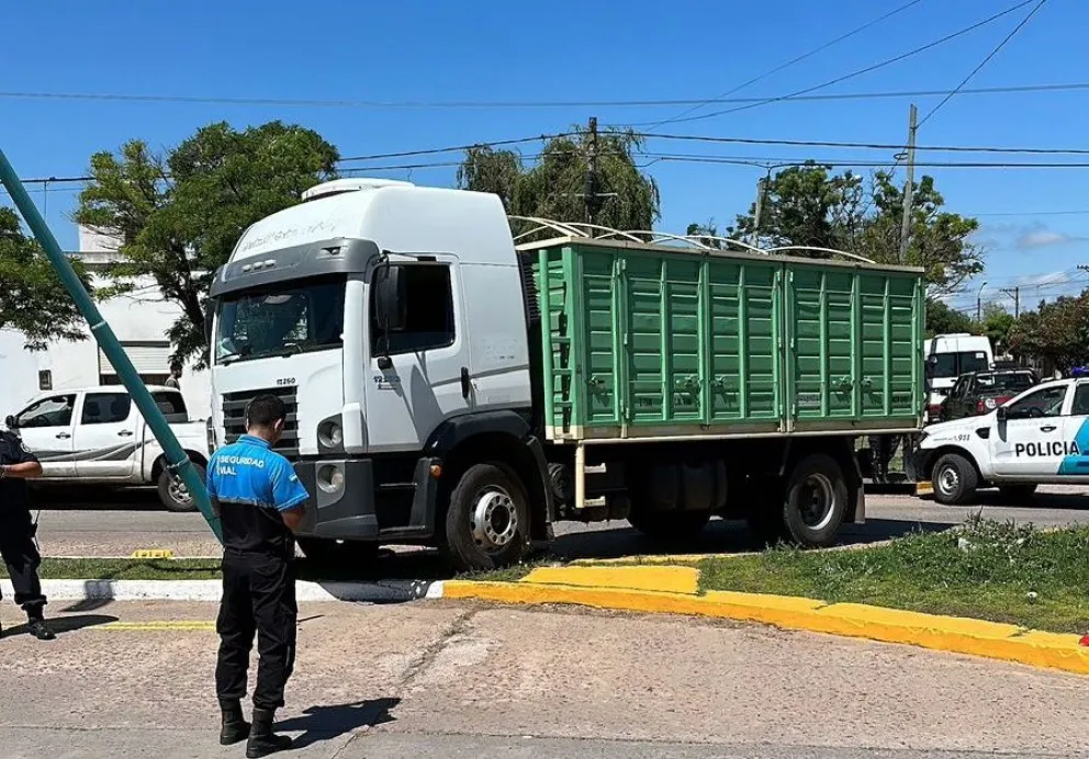 Falleció el camionero que protagonizó un accidente en avenida Tres de Febrero