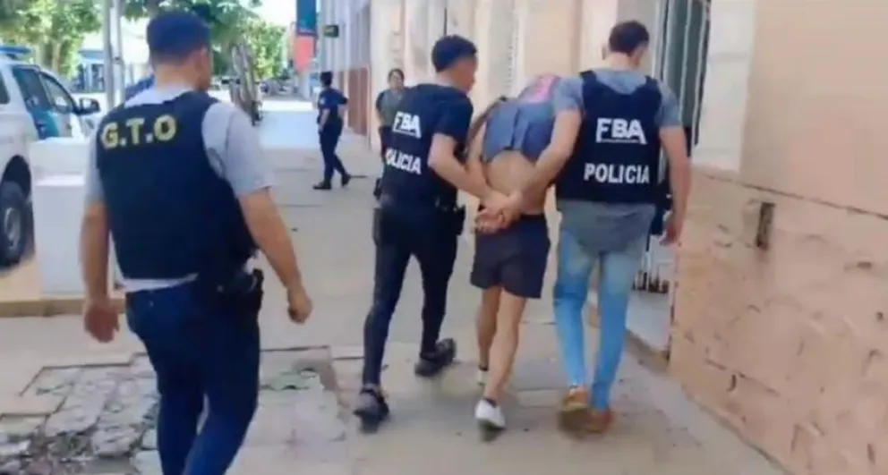 Aprehendieron a un joven acusado de cometer abusos sexuales en la vía pública