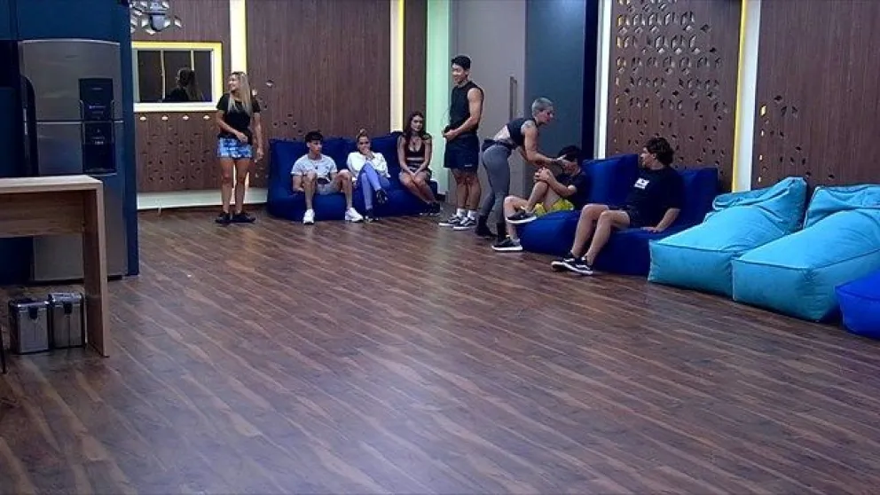 Tras una polémica situación, el joven de Olavarría recibió triple sanción de Gran Hermano