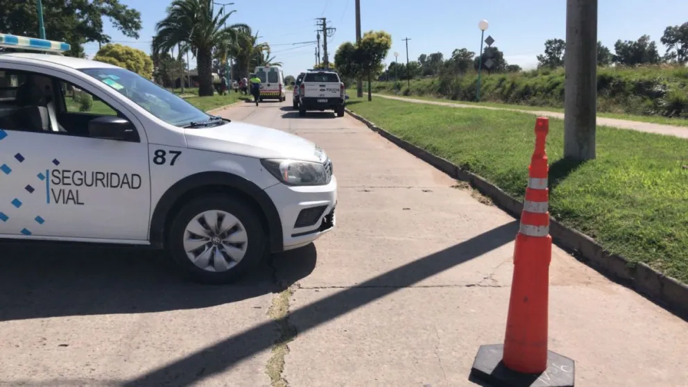 Cayeron de la moto tras colisionar con un perro: dos mujeres hospitalizadas