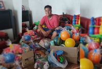 Bolivarense juntó más de 200 juguetes con una ocurrente iniciativa y los entregó el día de Reyes