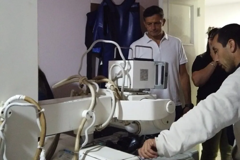 El equipo de rayos prometido por el municipio a principios de 2023 llegó este viernes a Pirovano