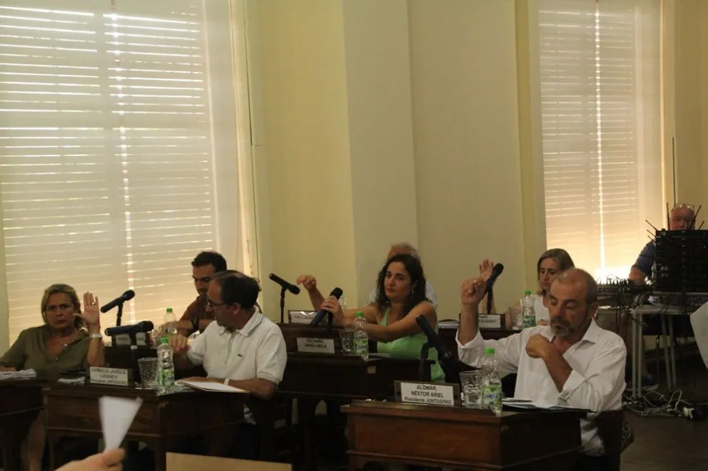 De oposición empoderada a desconcertada: el derrotero de JxC en el debate por las tasas