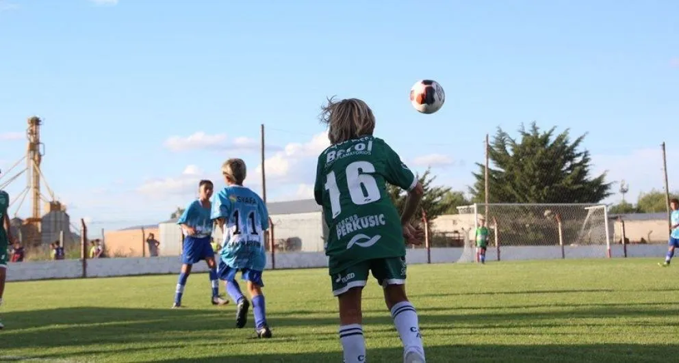 Bolívar recibe a cientos de niños del país para una nueva edición del Mundialito Nico Treviño
