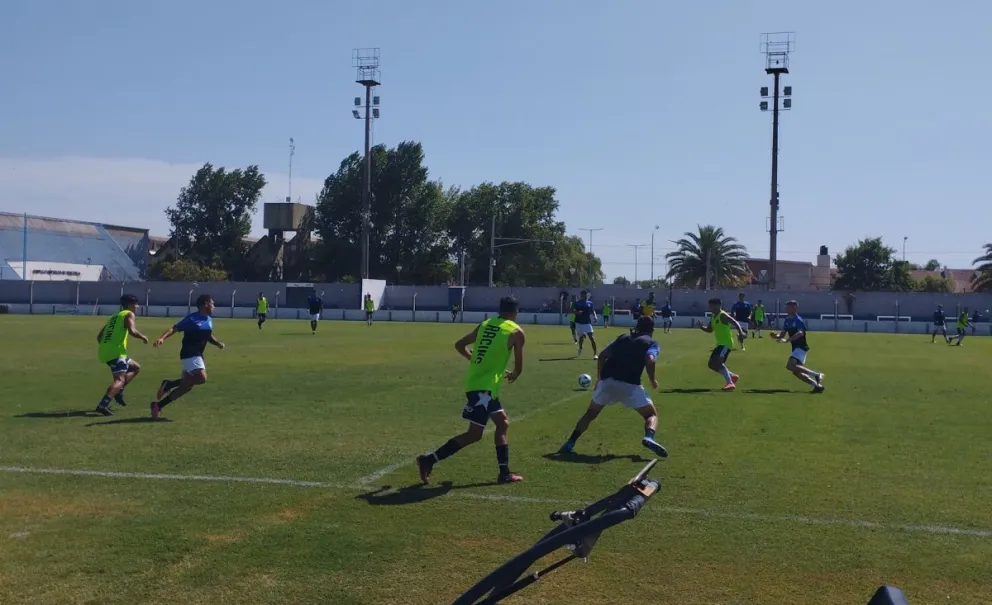 Ciudad continúa con su puesta a punto: jugó su segundo amistoso del año ante Racing