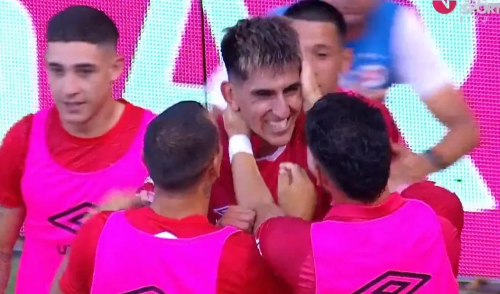 Doblete y ovación para Alan Lescano, que fue figura en el Diego Armando Maradona