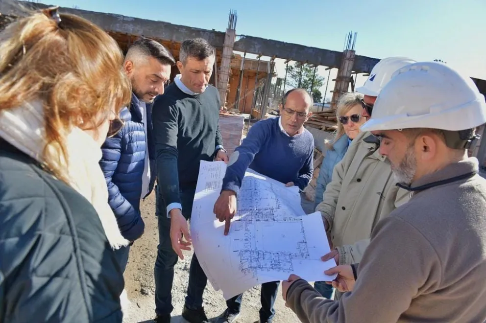 Advierten que la parálisis de la obra del Instituto 27 de Bolívar afecta el derecho a la educación