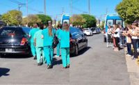 Último adiós: emotiva despedida del personal del hospital de Daireaux a Juan Carlos Holgado