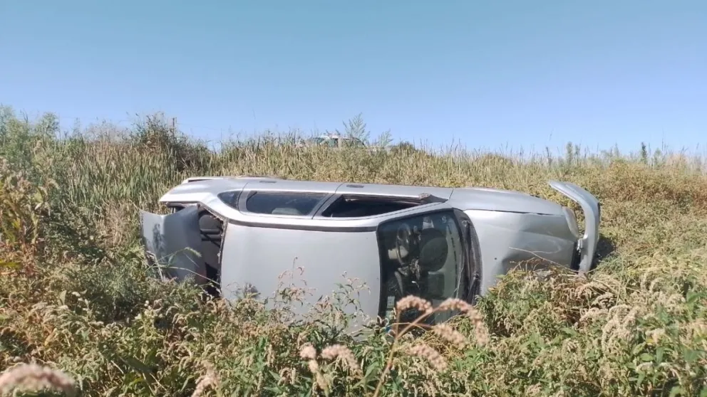 Una mujer volcó en la ruta 226 cerca de Bolívar y fue hospitalizada