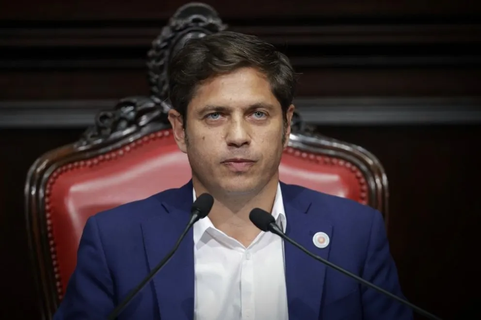 Kicillof consideró a Milei un "extravagante experimento" y advirtió sobre una situación de "gravedad inédita"